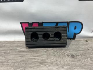 опора под домкрат (поддомкратная подушка) Tesla Model S 1 поколение [рестайлинг] 2018, электро, седан