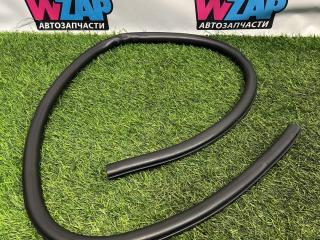 уплотнитель двери Ford Mustang 6 поколение S550 [рестайлинг] 2018, 2.3 л., бензин, АКПП, желтый, купе, задний привод, FR3B-6320708