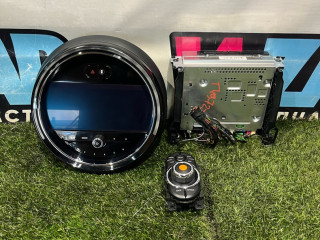 монитор мультимедиа Mini Countryman 2 поколение [рестайлинг] F60 2021, 2.0 л., бензин, АКПП, внедорожник 5 дв., полный привод, правый руль, 9392037, 8716071, 65509824925-04, 5A25D20, 65829392037-02
