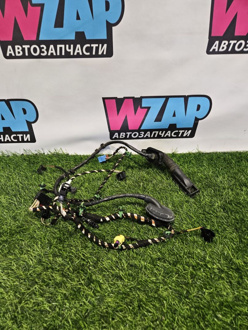 дверная проводка Volkswagen Passat B8 2016, 2.0 л., дизель, универсал, передний привод, правый руль - фото №1