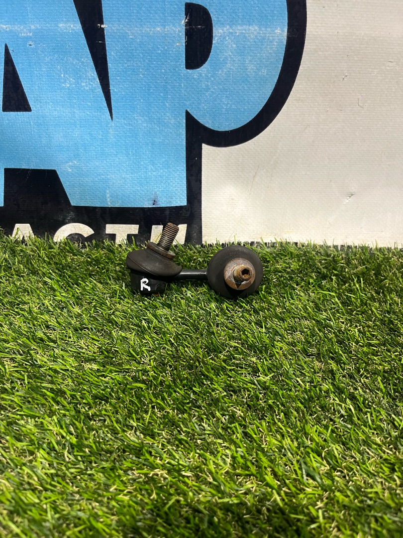 стойка стабилизатора Fiat 124 2018, 1.4 л., бензин, МКПП, серы, родстер, задний привод - фото №1