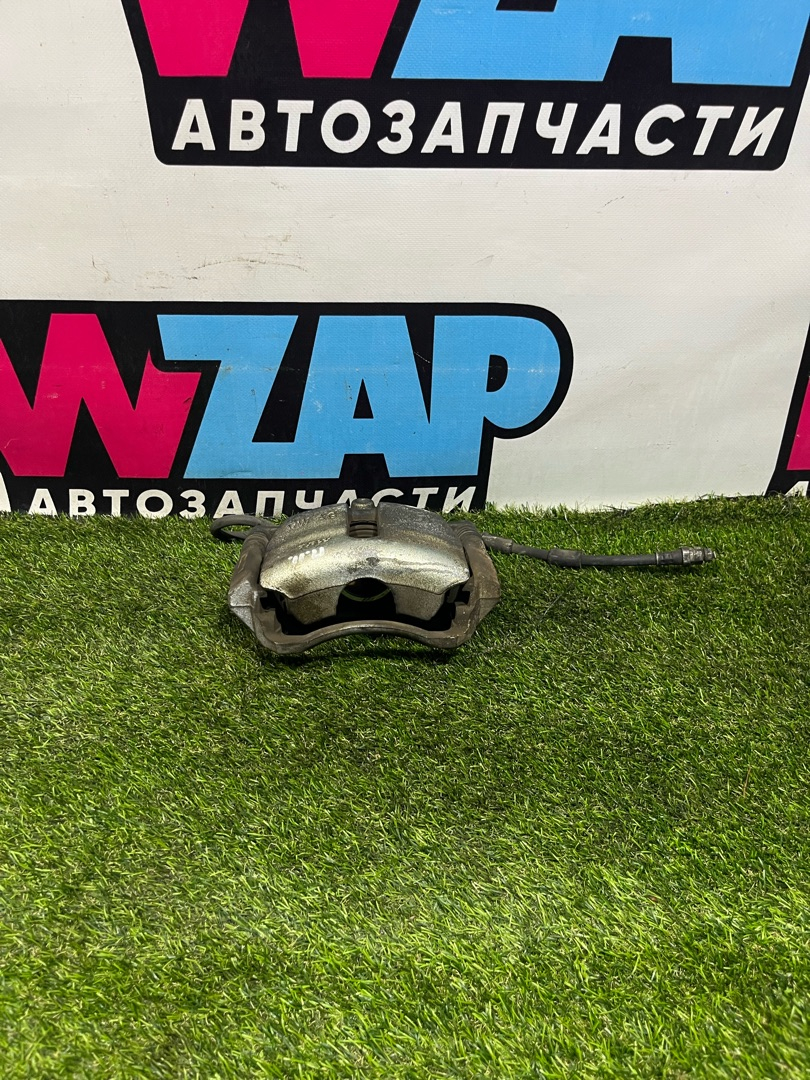 суппорт передний правый Volkswagen Jetta 7 поколение 2019, 1.4 л., бензин, АКПП, седан, передний привод - фото №1