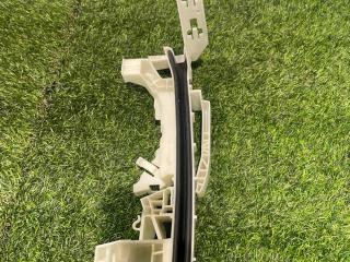 направляющая стекла Ford Explorer 6 поколение U625 2020, 2.3 л., бензин, АКПП, внедорожник 5 дв., полный привод, LB5BS219A65BS