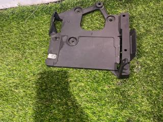 кронштейн (крепление) Ford Mustang 6 поколение S550 [рестайлинг] 2018, 2.3 л., бензин, АКПП, купе, задний привод, JR3A-12A692-DB