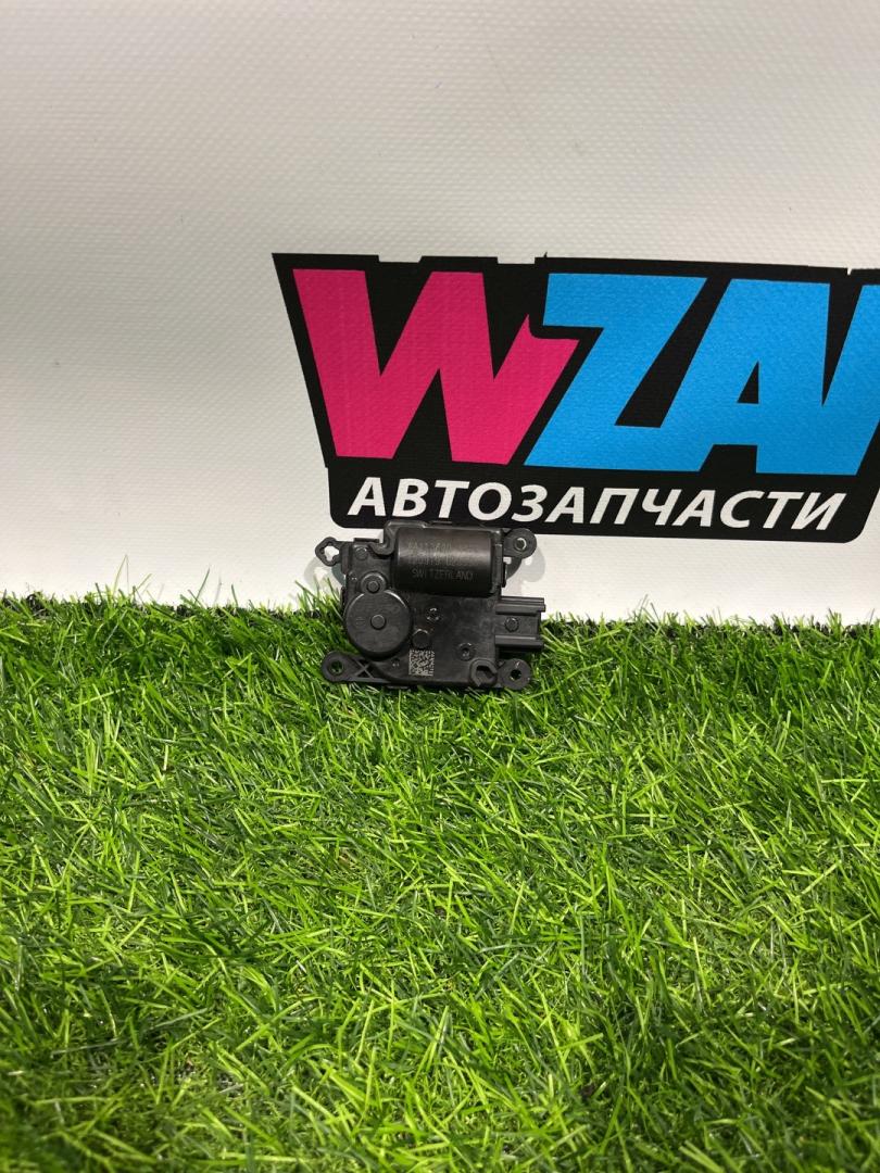 моторчик заслонки печки Ford Explorer 6 поколение U625 2020, 2.3 л., бензин, АКПП, внедорожник 5 дв., AA113800-4430 - фото №1