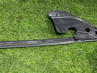 Уплотнитель стекла Tesla Model Y 1 поколение 2023, электро, полный привод, 1500066-00-C