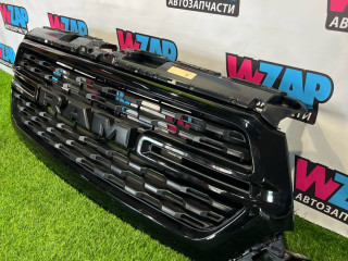 решетка радиатора RAM 1500 5 поколение (2018 - 2024), бензин, АКПП, пикап, 68366528A