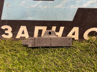 Антенна системы комфортного доступа Mini Cabrio 3 поколение [рестайлинг] 2021, 1.5 л., бензин, АКПП, красный, кабриолет, передний привод, 9220832