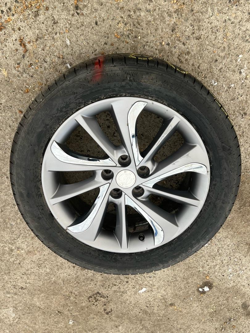 диск литой Buick Encore GX 1 поколение 2020, 1.3 л., бензин, АКПП, полный привод - фото №1