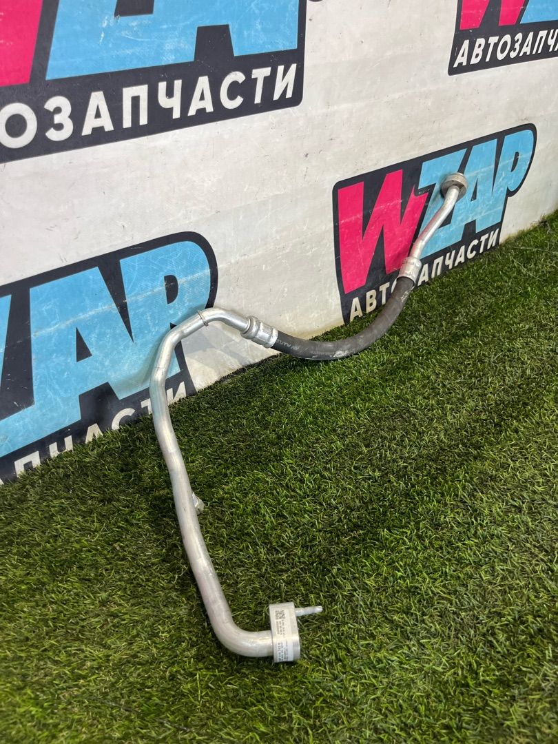 трубка кондиционера Volkswagen Tiguan 2 поколение 2020, 2.0 л., бензин, АКПП, внедорожник 5 дв., 5QF816743B - фото №1