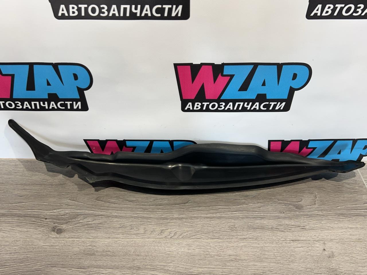 уплотнитель Volkswagen Jetta 7 поколение 2019, 1.4 л., бензин, АКПП, черный, седан, передний привод, 17A821111B - фото №1