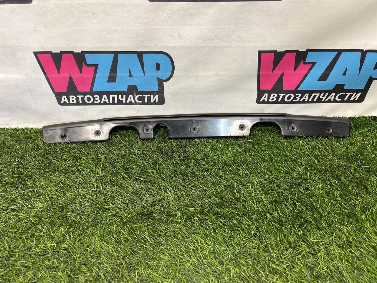 накладка двери (крышки) багажника Ford Escape 4 поколение CX482 2020, 1.5 л., бензин, АКПП, внедорожник 5 дв., LJ6B-S404A06-AB - фото №1