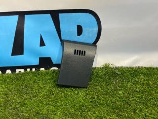 накладка на торпедо (консоль) Ford Mustang 6 поколение S550 [рестайлинг] 2020, 2.3 л., бензин, АКПП, купе, задний привод, FR3B-63042D90-A