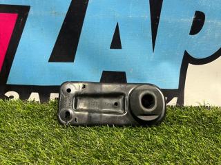 кронштейн радиатора Ford Mustang 6 поколение S550 [рестайлинг] 2021, 2.3 л., бензин, АКПП, кабриолет, JR33-8K202-AA