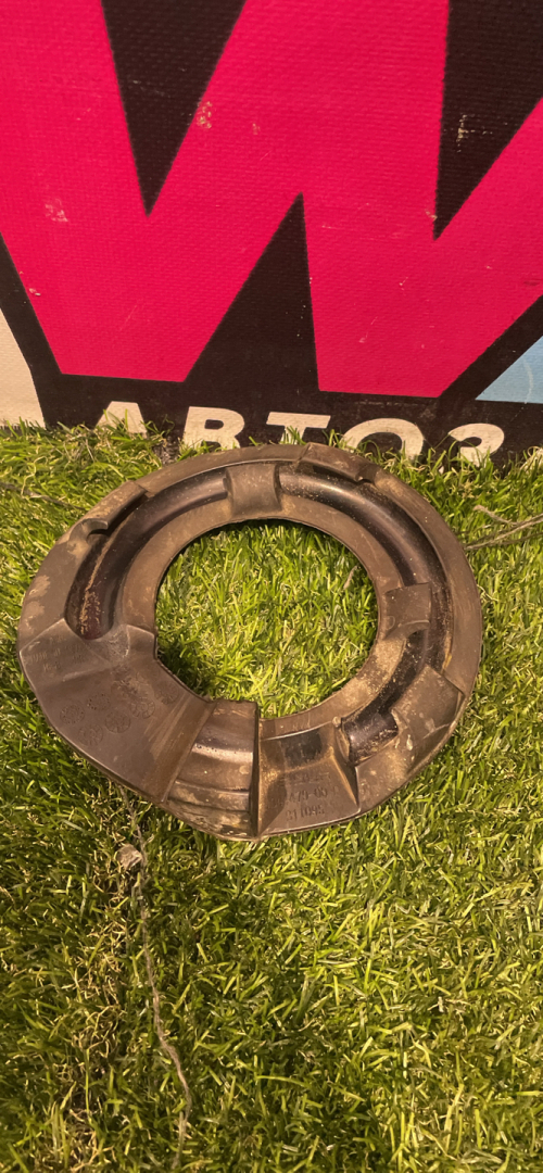 Демпфер пружины Tesla Model Y 1 поколение 2023, электро, полный привод, 1044479-00-E - фото №1