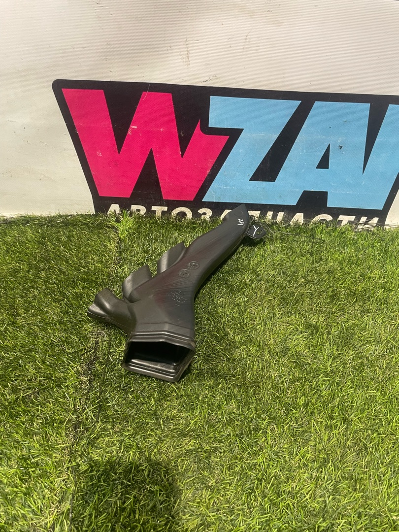 воздуховод печки Volkswagen Jetta 7 поколение 2019, 1.4 л., бензин, АКПП, седан, передний привод, 5G1819151A - фото №1