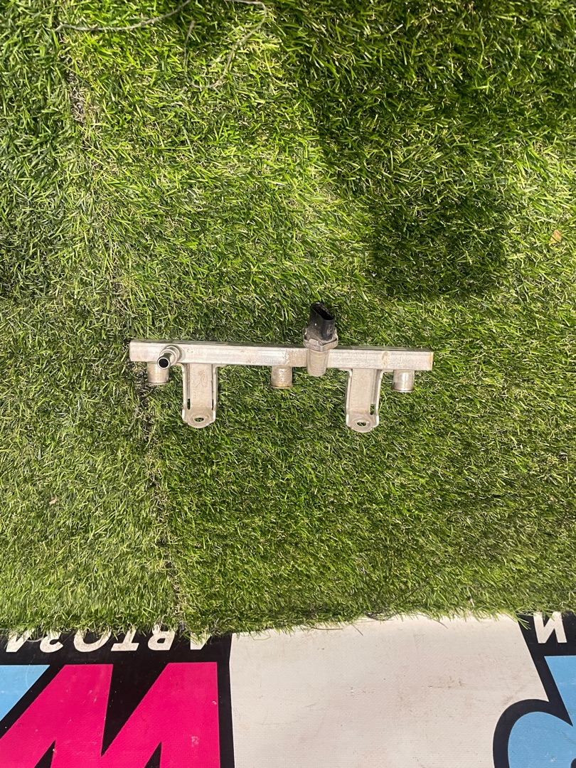 топливная рампа Ford Escape 4 поколение CX482 2021, 1.5 л., бензин, АКПП, внедорожник 5 дв., полный привод, HX7G-9H487-AC - фото №1