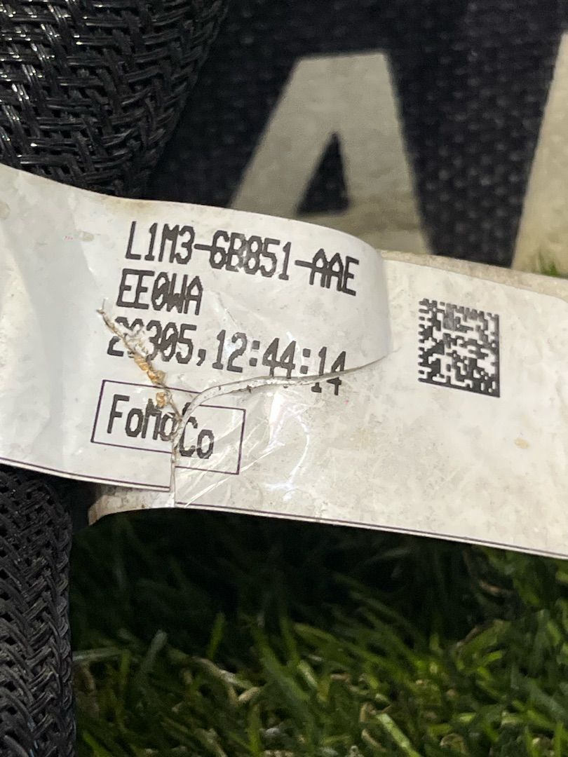 патрубок радиатора Ford Explorer 6 поколение U625 2021, 2.3 л., бензин, АКПП, внедорожник 5 дв., задний привод, L1M3-6B851-AAE - фото №1