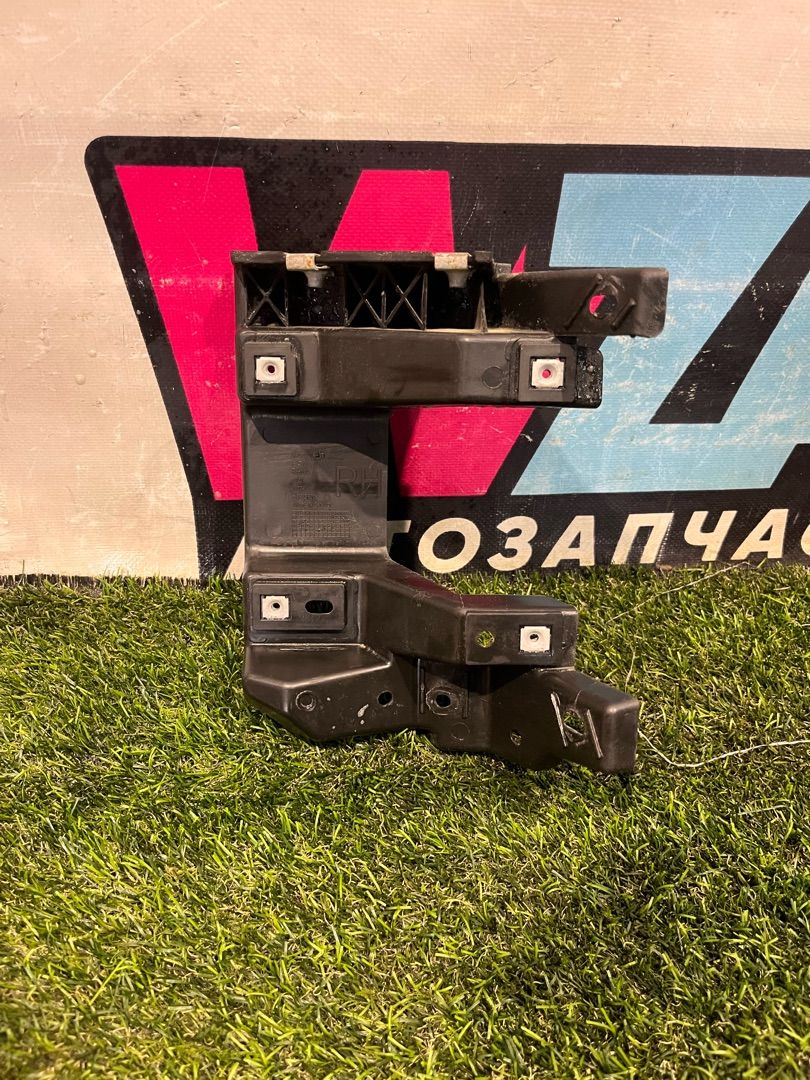 кронштейн (крепление) RAM 1500 5 поколение 2019, 5.7 л., бензин, АКПП, пикап, полный привод, 68291438AB - фото №1