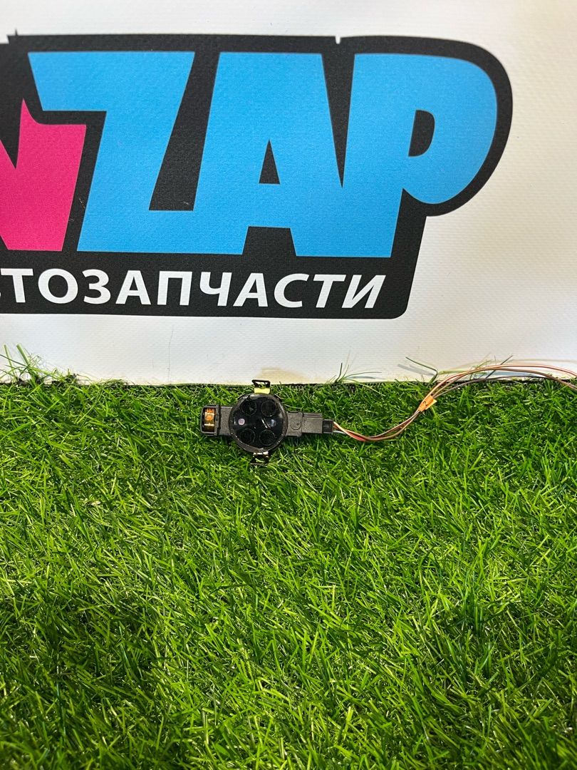 датчик дождя Volkswagen Passat B8 2016, 2.0 л., дизель, универсал, передний привод, правый руль, 5Q0955547A - фото №1