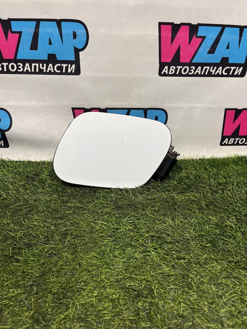 лючок топливного бака Buick Encore GX 1 поколение 2020, 1.3 л., бензин, АКПП, полный привод, 42755717 - фото №1