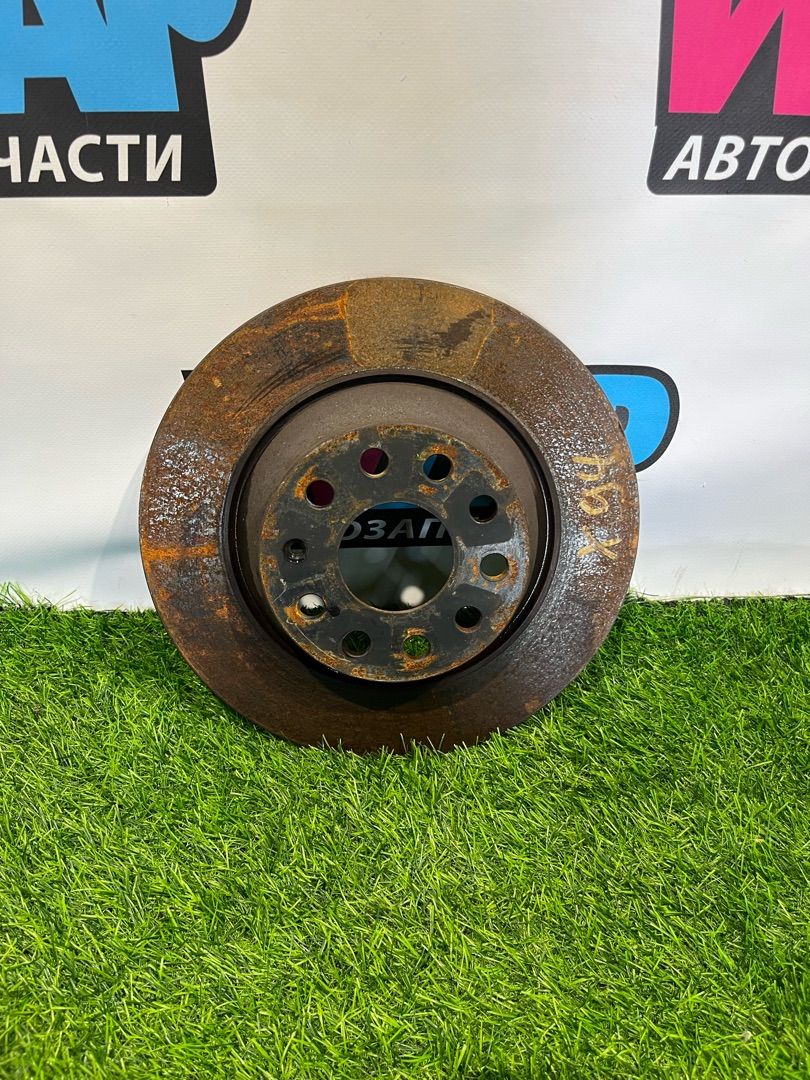 диск тормозной задний Volkswagen Passat B8 2016, 2.0 л., дизель, универсал, передний привод, правый руль - фото №1