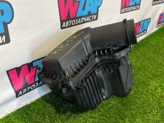 корпус воздушного фильтра Ford Mustang 6 поколение S550 [рестайлинг] 2019, 2.3 л., бензин, МКПП, черный, купе, задний привод, FR3C-9643-AE