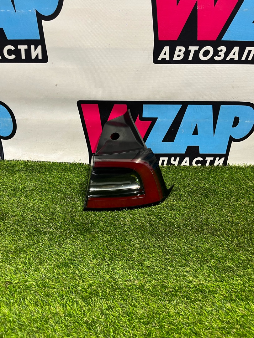 фонарь задний правый Tesla Model Y 1 поколение 2022, электро, белый, 1502087-00-D - фото №1