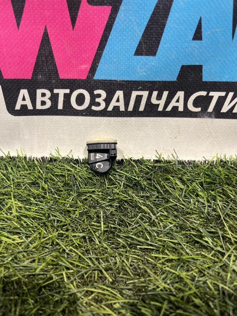 датчик давления в шине Buick Encore GX 1 поколение 2020, 1.2 л., бензин, АКПП, внедорожник 5 дв., передний привод, 13522631 - фото №1