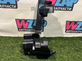 воздуховод (дефлектор) радиатора Ford Mustang 6 поколение S550 [рестайлинг] 2021, 2.3 л., бензин, АКПП, оранжевый, купе, задний привод, JR3B8103CA