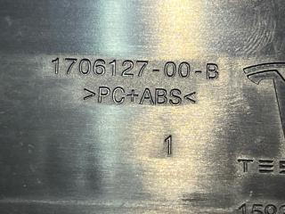 пластик Tesla Model Y 1 поколение 2022, электро, белый, 1706127-00-B