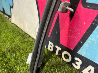 направляющая стекла Ford Mustang 6 поколение S550 [рестайлинг] 2021, 2.3 л., бензин, АКПП, кабриолет, FR3B-63214A32-AB