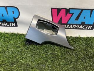 накладка на торпедо (консоль) Ford Mustang 6 поколение S550 [рестайлинг] 2018, 2.3 л., бензин, АКПП, серебро, кабриолет, задний привод, FR3B-13D168-B