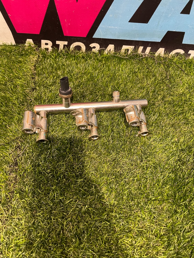 топливная рампа Ford Escape 4 поколение CX482 2021, 1.5 л., бензин, АКПП, внедорожник 5 дв., полный привод, HX7G-9D280-AB - фото №1