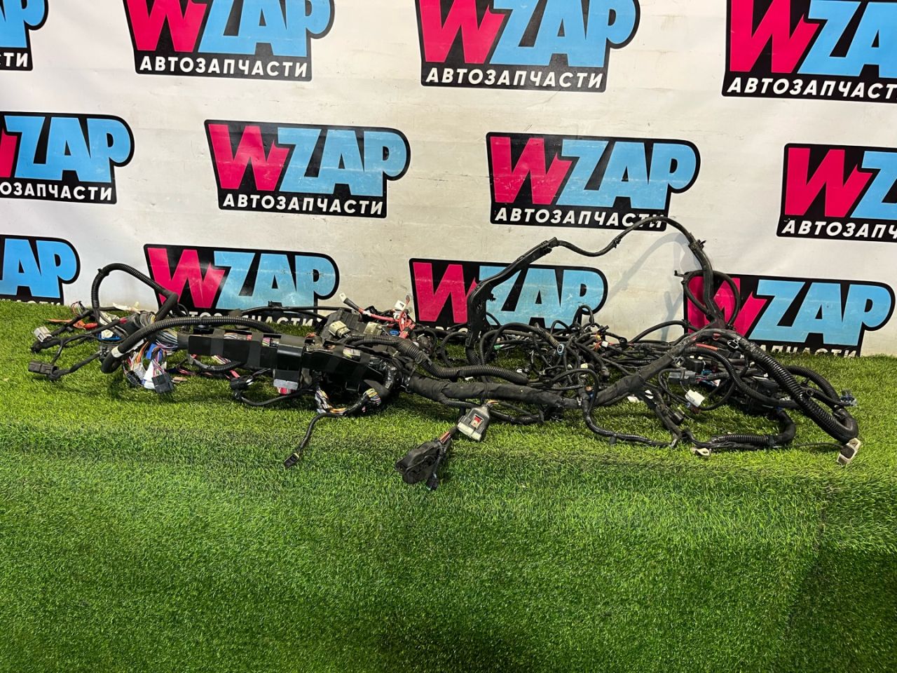 проводка подкапотная Tesla Model X 1 поколение 2017, электро, белый, 1094405-02-D, 1135152-00-A, 1058358-03-C - фото №1