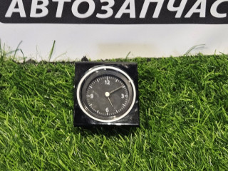 часы Volkswagen Passat B8 2016, 2.0 л., дизель, универсал, передний привод, правый руль, 3G0919204C