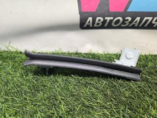 направляющая стекла Ford Mustang 6 поколение S550 [рестайлинг] 2019, 2.3 л., бензин, МКПП, черный, купе, задний привод, FR3B-63214A32-AB