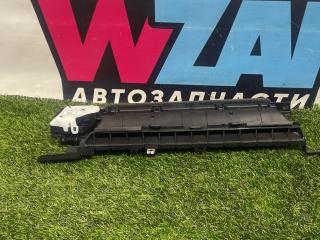 дефлектор обдува салона Tesla Model Y 1 поколение 2023, электро, полный привод, 1807438-00-A