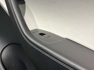 обшивка двери передняя правая Tesla Model Y 1 поколение 2022, электро, белый