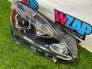 фара правая Ford Escape 4 поколение CX482 2020, 1.5 л., бензин, АКПП, внедорожник 5 дв., LJ6B-13W029-BF