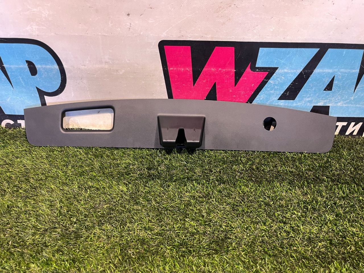 обшивка крышки багажника Tesla Model X 1 поколение 2017, электро, белый, 1037897-00-E - фото №1