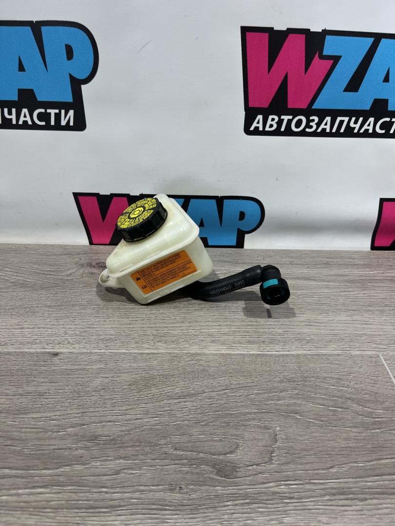 бачок тормозной жидкости Ford Explorer 6 поколение U625 2020, 2.3 л., бензин, белый, задний привод, L1MC-2N147-AC - фото №1