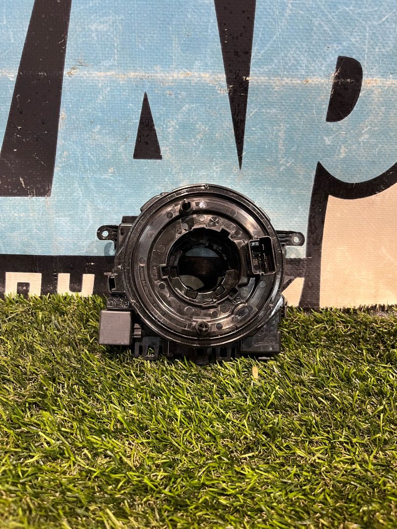 шлейф руля Volkswagen Tiguan 2 поколение 2020, 2.0 л., бензин, АКПП, внедорожник 5 дв., 5Q1953569 - фото №1