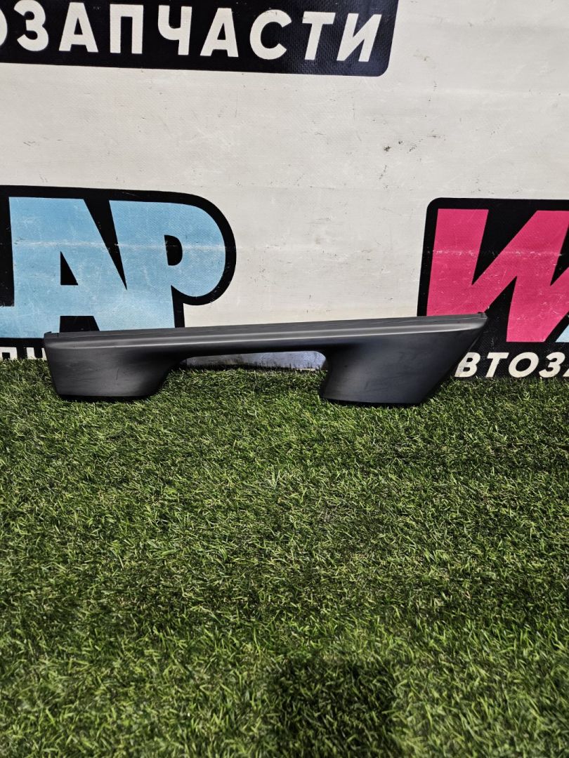 Пластик салазок сидений Tesla Model X 1 поколение 2017, электро, белый, 1100674-00-D - фото №1