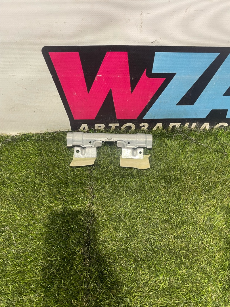 кронштейн (крепление) Volkswagen Jetta 7 поколение 2019, 1.4 л., бензин, АКПП, седан, передний привод, 17A958687 - фото №1