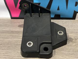 крепление бампера Tesla Model S 1 поколение [рестайлинг] 2018, электро, седан, 1061332-00-B