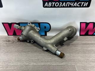 фланец (тройник) системы охлаждения Ford Mustang 6 поколение S550 [рестайлинг] 2021, 2.3 л., бензин, АКПП, оранжевый, купе, задний привод, FR3E8K556BA