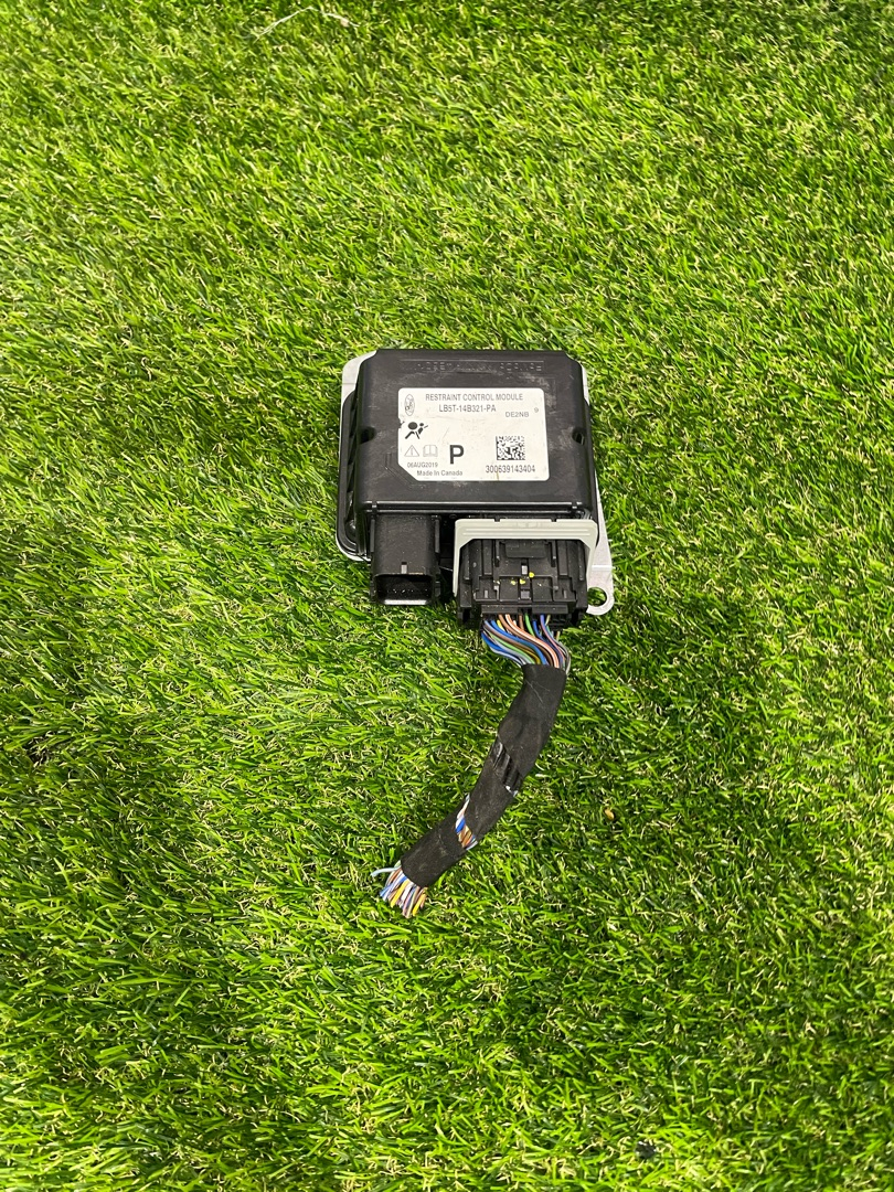 блок AirBag Ford Explorer 6 поколение U625 2020, 2.3 л., бензин, АКПП, внедорожник 5 дв., полный привод, LB5T-14B321-PA - фото №1