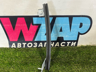 направляющая стекла Ford Mustang 6 поколение S550 [рестайлинг] 2021, 2.3 л., бензин, АКПП, кабриолет, FR3B63263A20AA