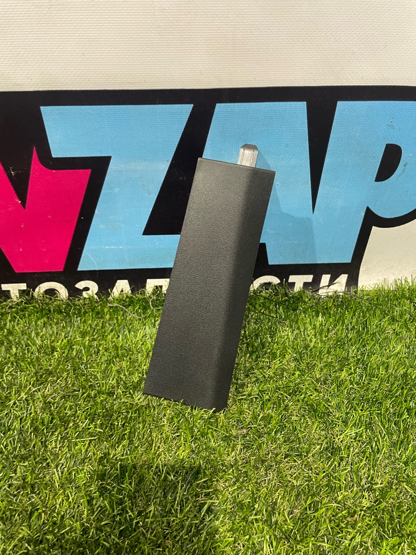 обшивка стойки Tesla Model Y 1 поколение 2022, электро, белый, 1494621-00-C - фото №1